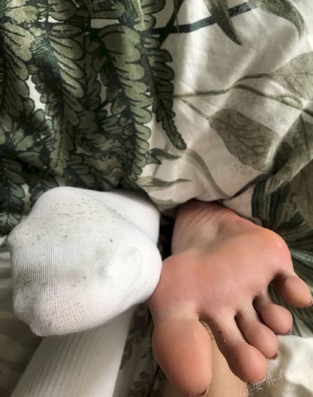 伊人狼人青青草久久-免费追剧高清电影在线
