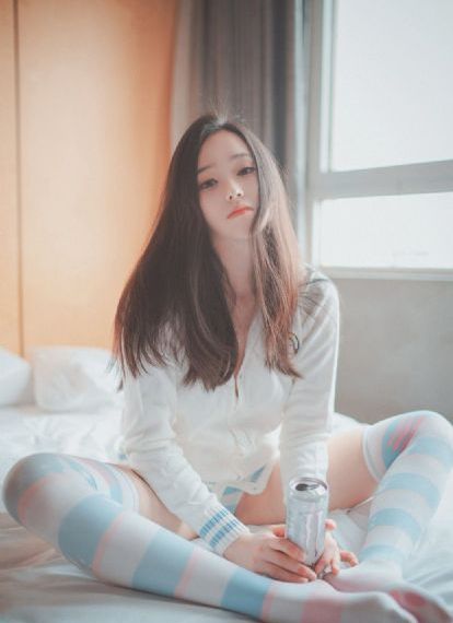 欧美成年人视频在线-中英字幕免费观看