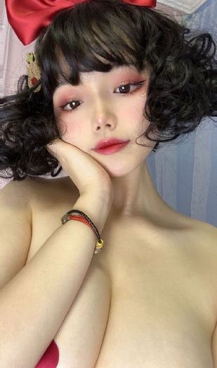 亚洲综合日韩美女翘臀-迅雷韩国在线观看