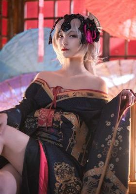 久久AV免费这里有精品-手机迅雷在线播放